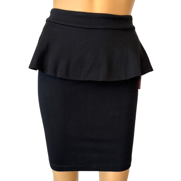 Alice + Olivia Black Stretch Peplum Skirt - Picture 1 of 5